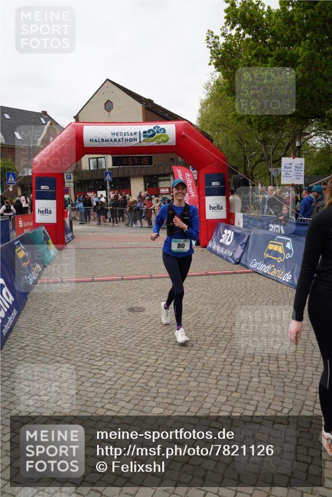 04.05.2025 - 8. Wedeler Halbmarathon Felixshl http://msf.ph/oto/7821126 04.05.2025 11:57:13 Ziel 80, 306 meine-sportfotos.de