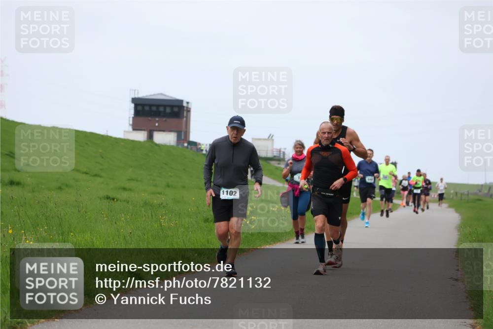 04.05.2025 - 8. Wedeler Halbmarathon Yannick Fuchs http://msf.ph/oto/7821132 04.05.2025 11:28:06 Laufen 1102 meine-sportfotos.de