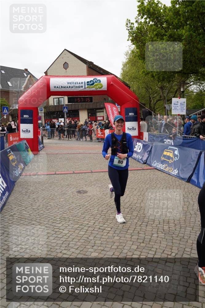 04.05.2025 - 8. Wedeler Halbmarathon Felixshl http://msf.ph/oto/7821140 04.05.2025 11:57:13 Ziel 80, 306 meine-sportfotos.de