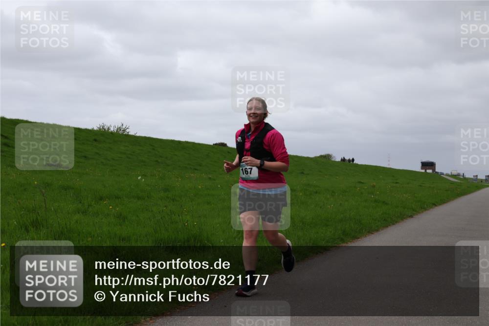 04.05.2025 - 8. Wedeler Halbmarathon Yannick Fuchs http://msf.ph/oto/7821177 04.05.2025 12:05:55 Laufen 167 meine-sportfotos.de