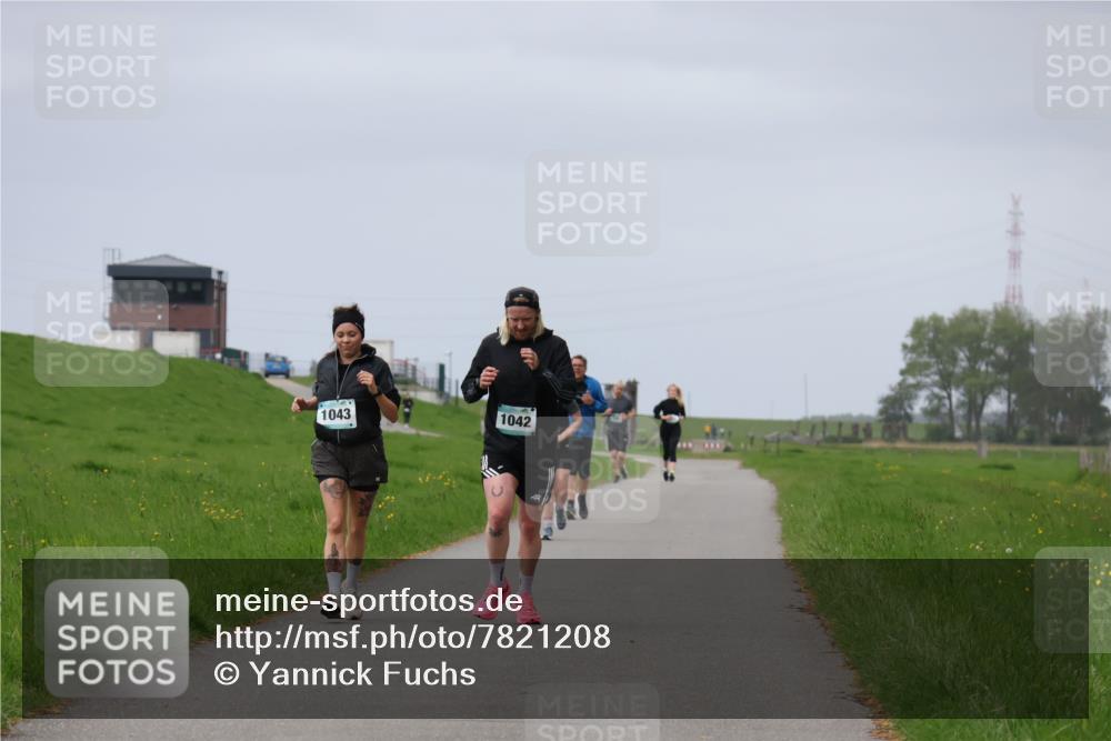 04.05.2025 - 8. Wedeler Halbmarathon Yannick Fuchs http://msf.ph/oto/7821208 04.05.2025 12:06:49 Laufen 1043, 0, 1042 meine-sportfotos.de