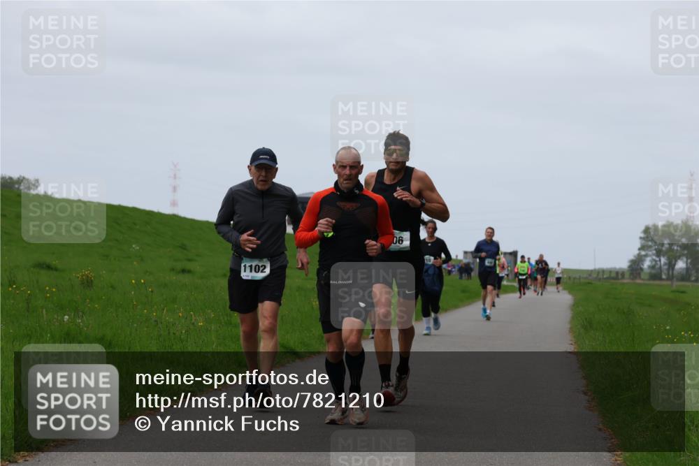 04.05.2025 - 8. Wedeler Halbmarathon Yannick Fuchs http://msf.ph/oto/7821210 04.05.2025 11:28:11 Laufen 1102, 06 meine-sportfotos.de