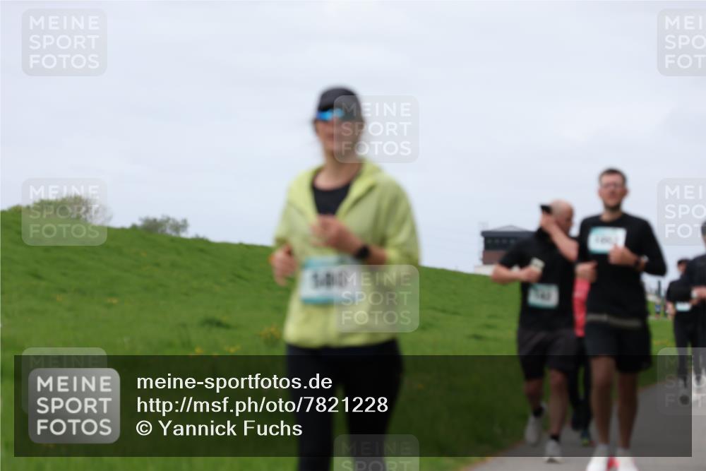 04.05.2025 - 8. Wedeler Halbmarathon Yannick Fuchs http://msf.ph/oto/7821228 04.05.2025 11:51:23 Laufen 140 meine-sportfotos.de