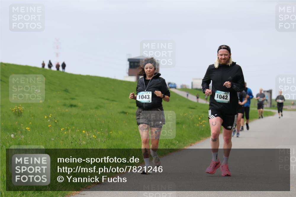 04.05.2025 - 8. Wedeler Halbmarathon Yannick Fuchs http://msf.ph/oto/7821246 04.05.2025 12:06:53 Laufen 1043, 1042 meine-sportfotos.de