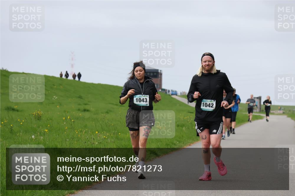 04.05.2025 - 8. Wedeler Halbmarathon Yannick Fuchs http://msf.ph/oto/7821273 04.05.2025 12:06:54 Laufen 1043, 1042 meine-sportfotos.de