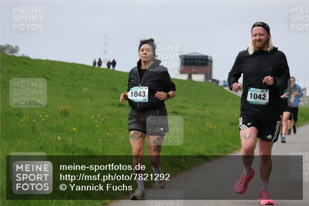 04.05.2025 - 8. Wedeler Halbmarathon Yannick Fuchs http://msf.ph/oto/7821292 04.05.2025 12:06:55 Laufen 1043, 1042 meine-sportfotos.de