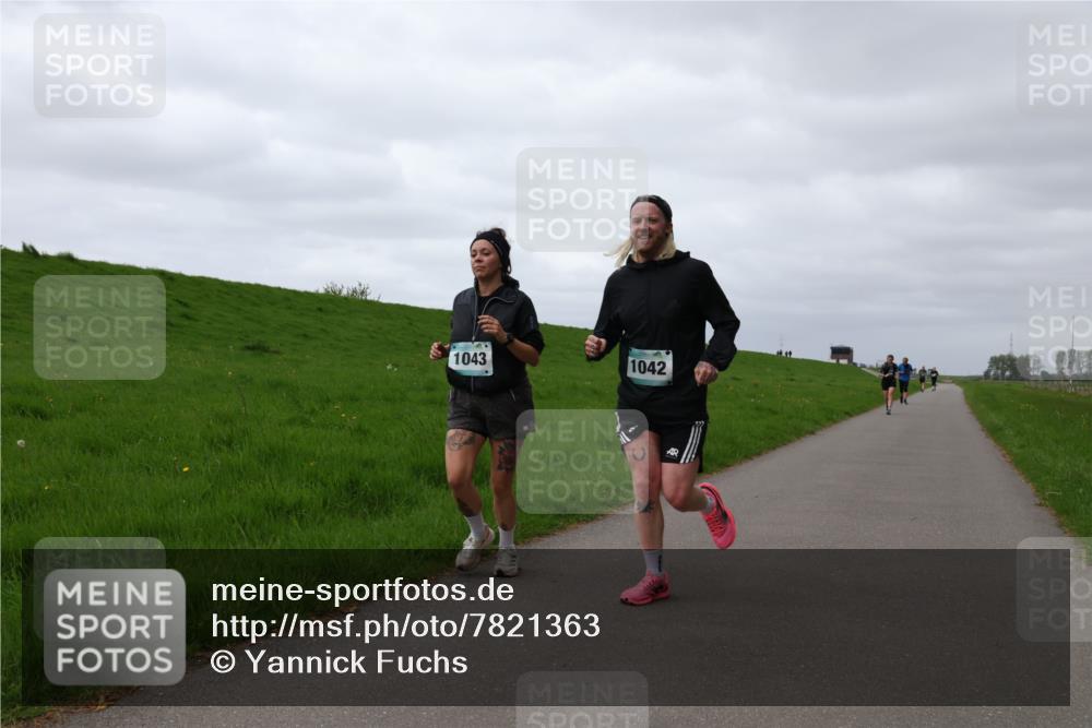04.05.2025 - 8. Wedeler Halbmarathon Yannick Fuchs http://msf.ph/oto/7821363 04.05.2025 12:06:59 Laufen 1043, 1042 meine-sportfotos.de