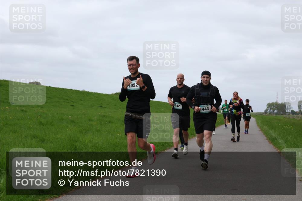 04.05.2025 - 8. Wedeler Halbmarathon Yannick Fuchs http://msf.ph/oto/7821390 04.05.2025 11:51:27 Laufen 052, 142, 443 meine-sportfotos.de