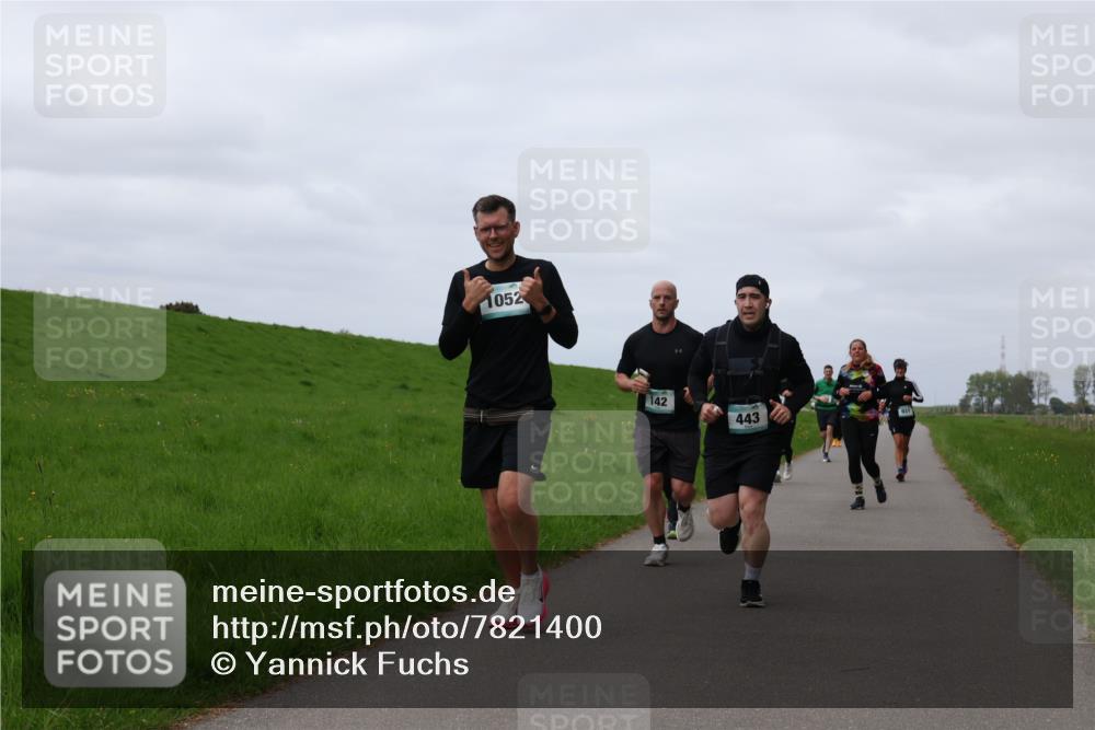 04.05.2025 - 8. Wedeler Halbmarathon Yannick Fuchs http://msf.ph/oto/7821400 04.05.2025 11:51:27 Laufen 1052, 142, 443 meine-sportfotos.de