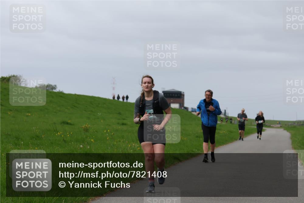 04.05.2025 - 8. Wedeler Halbmarathon Yannick Fuchs http://msf.ph/oto/7821408 04.05.2025 12:07:06 Laufen  meine-sportfotos.de