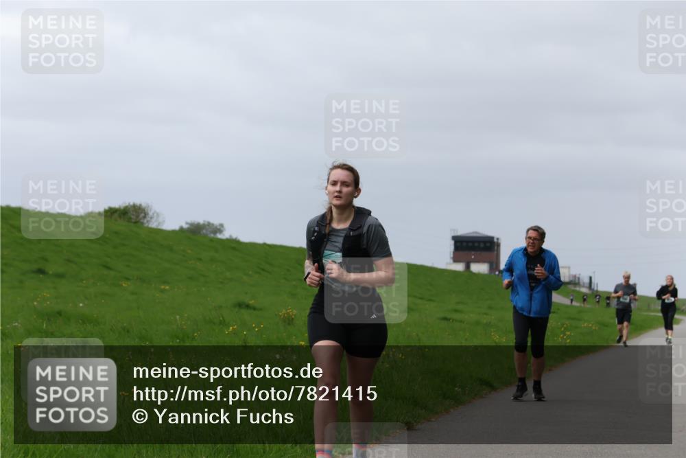 04.05.2025 - 8. Wedeler Halbmarathon Yannick Fuchs http://msf.ph/oto/7821415 04.05.2025 12:07:07 Laufen  meine-sportfotos.de