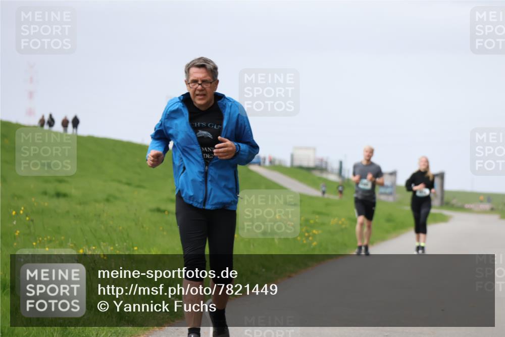 04.05.2025 - 8. Wedeler Halbmarathon Yannick Fuchs http://msf.ph/oto/7821449 04.05.2025 12:07:10 Laufen  meine-sportfotos.de