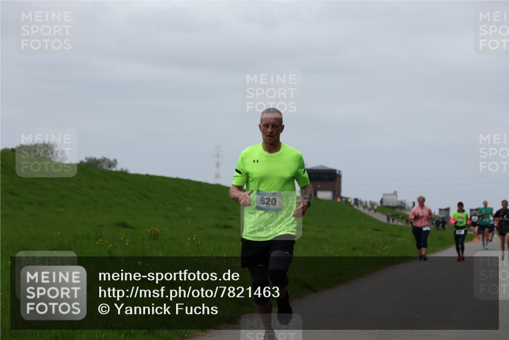 04.05.2025 - 8. Wedeler Halbmarathon Yannick Fuchs http://msf.ph/oto/7821463 04.05.2025 11:28:27 Laufen 620 meine-sportfotos.de