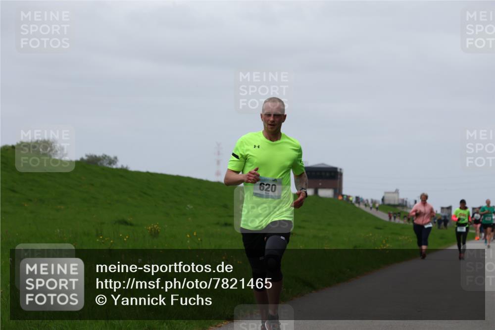 04.05.2025 - 8. Wedeler Halbmarathon Yannick Fuchs http://msf.ph/oto/7821465 04.05.2025 11:28:27 Laufen 620 meine-sportfotos.de
