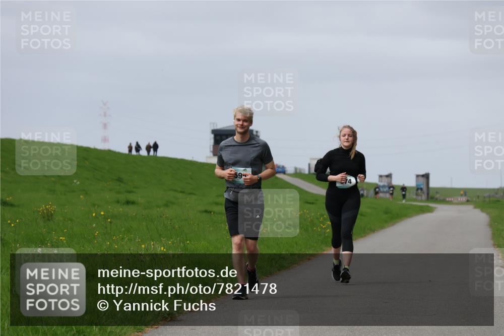 04.05.2025 - 8. Wedeler Halbmarathon Yannick Fuchs http://msf.ph/oto/7821478 04.05.2025 12:07:22 Laufen 59, 14 meine-sportfotos.de