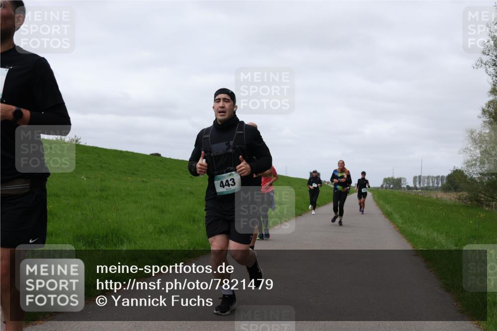 04.05.2025 - 8. Wedeler Halbmarathon Yannick Fuchs http://msf.ph/oto/7821479 04.05.2025 11:51:28 Laufen 443 meine-sportfotos.de
