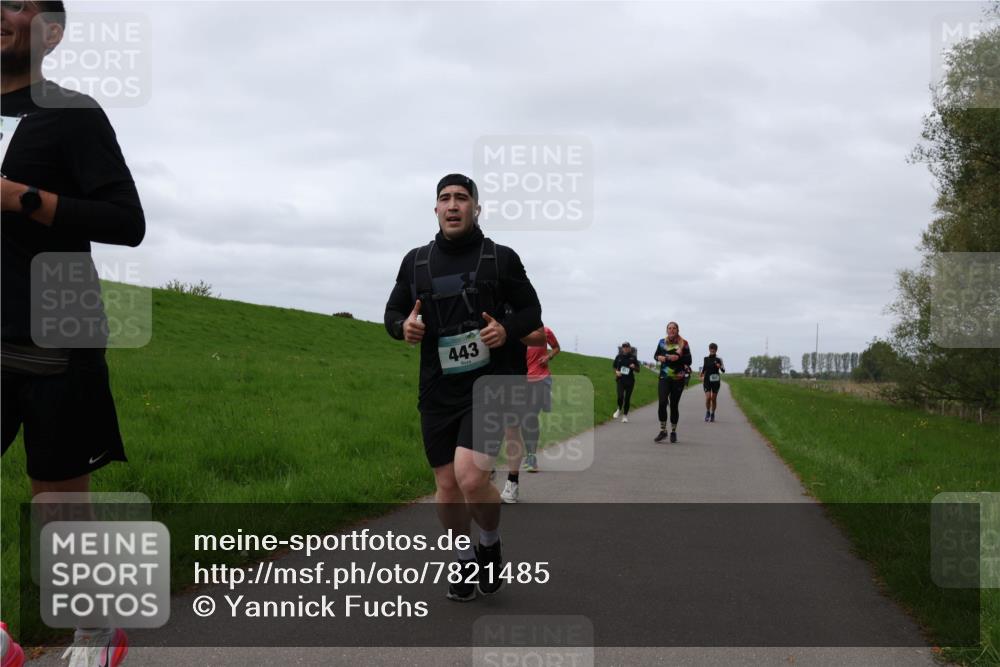 04.05.2025 - 8. Wedeler Halbmarathon Yannick Fuchs http://msf.ph/oto/7821485 04.05.2025 11:51:29 Laufen 443 meine-sportfotos.de