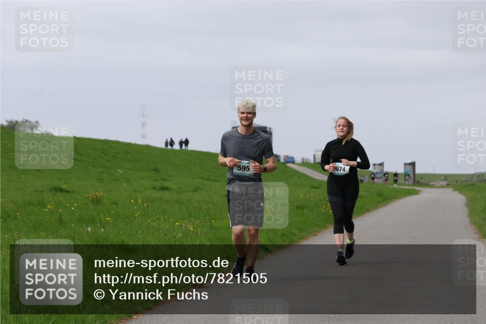 04.05.2025 - 8. Wedeler Halbmarathon Yannick Fuchs http://msf.ph/oto/7821505 04.05.2025 12:07:23 Laufen 974, 595 meine-sportfotos.de