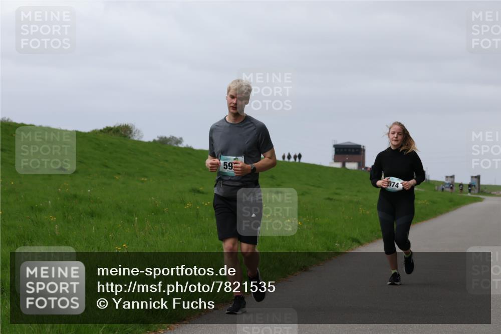 04.05.2025 - 8. Wedeler Halbmarathon Yannick Fuchs http://msf.ph/oto/7821535 04.05.2025 12:07:26 Laufen 59, 974 meine-sportfotos.de