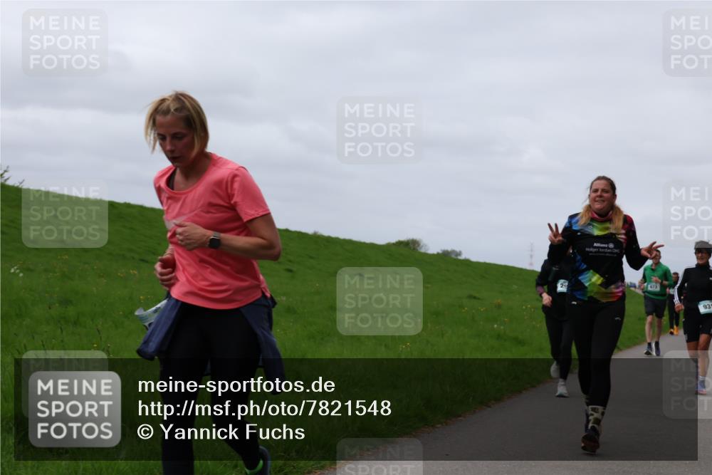 04.05.2025 - 8. Wedeler Halbmarathon Yannick Fuchs http://msf.ph/oto/7821548 04.05.2025 11:51:30 Laufen 931 meine-sportfotos.de