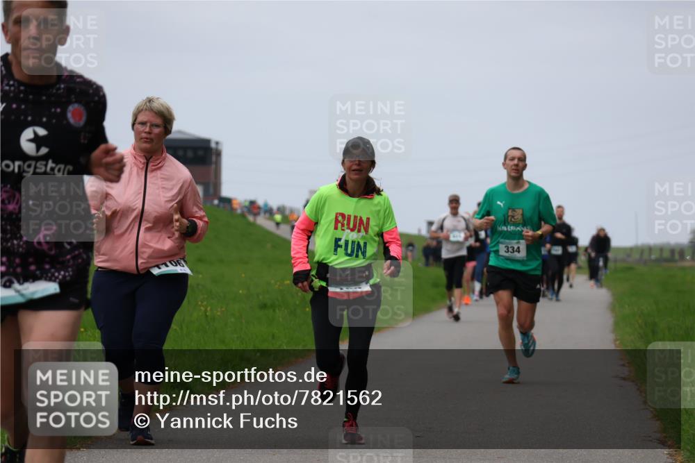 04.05.2025 - 8. Wedeler Halbmarathon Yannick Fuchs http://msf.ph/oto/7821562 04.05.2025 11:28:40 Laufen 334, 06 meine-sportfotos.de