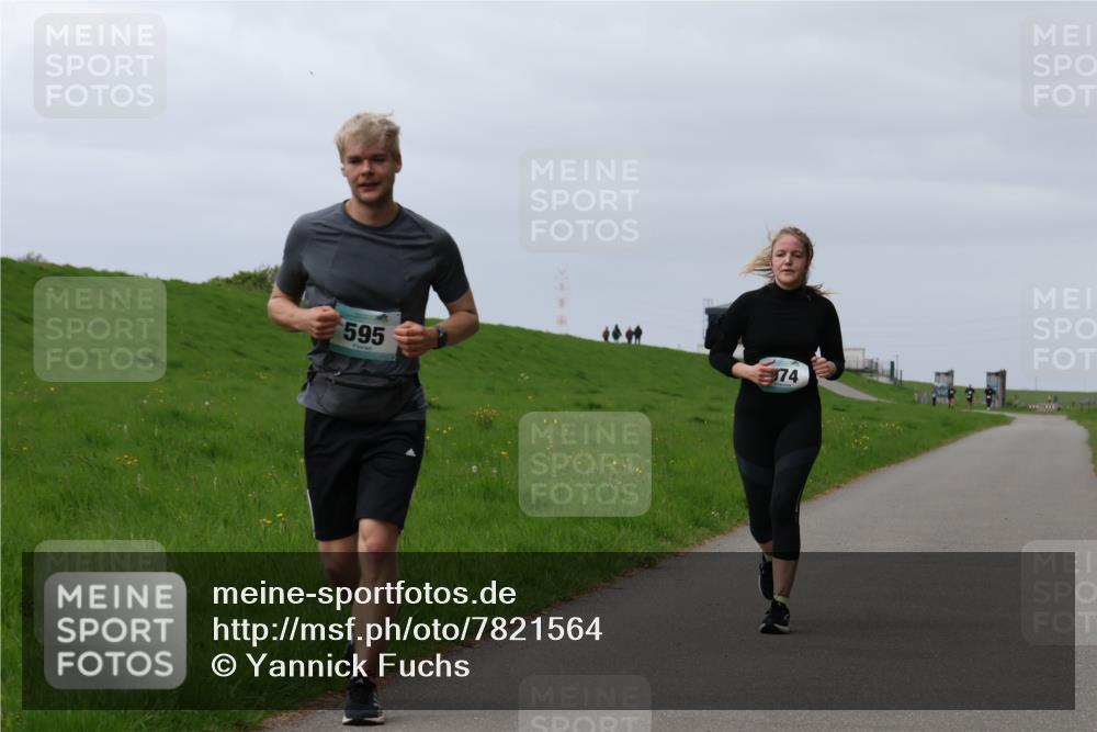04.05.2025 - 8. Wedeler Halbmarathon Yannick Fuchs http://msf.ph/oto/7821564 04.05.2025 12:07:27 Laufen 595, 74 meine-sportfotos.de