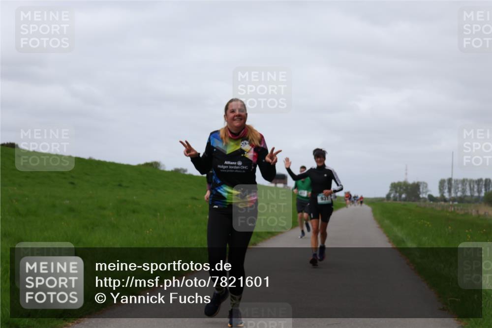 04.05.2025 - 8. Wedeler Halbmarathon Yannick Fuchs http://msf.ph/oto/7821601 04.05.2025 11:51:31 Laufen 931 meine-sportfotos.de