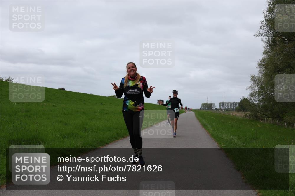 04.05.2025 - 8. Wedeler Halbmarathon Yannick Fuchs http://msf.ph/oto/7821626 04.05.2025 11:51:32 Laufen 931 meine-sportfotos.de