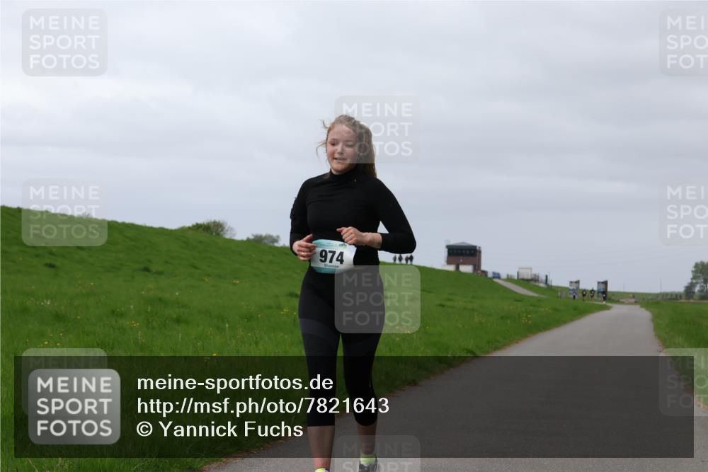 04.05.2025 - 8. Wedeler Halbmarathon Yannick Fuchs http://msf.ph/oto/7821643 04.05.2025 12:07:30 Laufen 974 meine-sportfotos.de