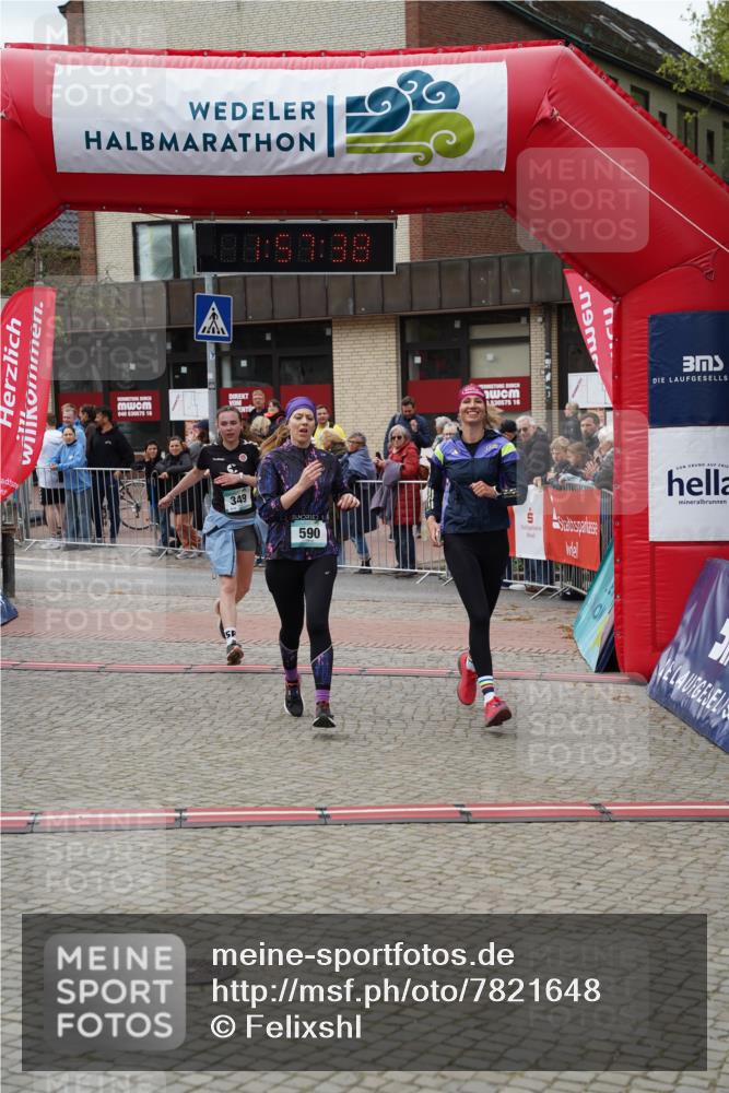 04.05.2025 - 8. Wedeler Halbmarathon Felixshl http://msf.ph/oto/7821648 04.05.2025 11:57:36 Ziel 104, 232, 349, 590, 928, 1147, 1161 meine-sportfotos.de