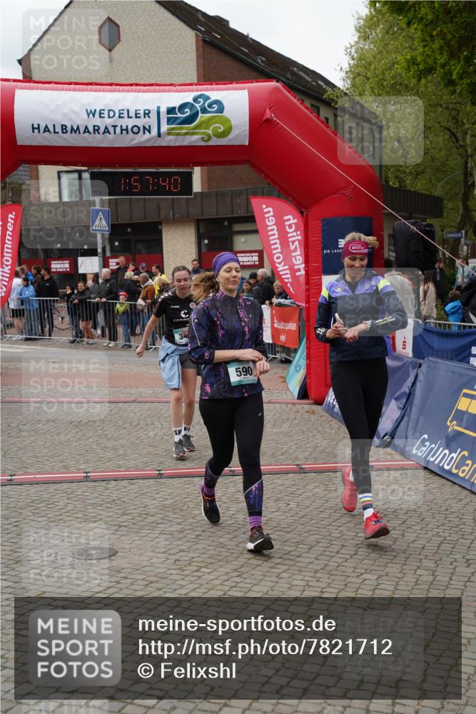04.05.2025 - 8. Wedeler Halbmarathon Felixshl http://msf.ph/oto/7821712 04.05.2025 11:57:38 Ziel 349, 590, 1147 meine-sportfotos.de