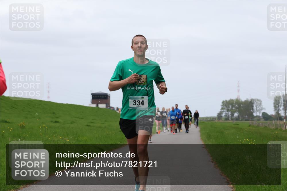 04.05.2025 - 8. Wedeler Halbmarathon Yannick Fuchs http://msf.ph/oto/7821721 04.05.2025 11:28:46 Laufen 334 meine-sportfotos.de