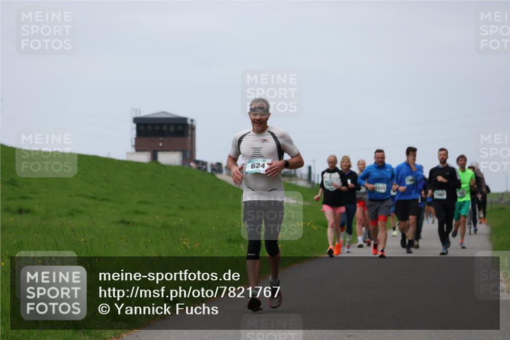 04.05.2025 - 8. Wedeler Halbmarathon Yannick Fuchs http://msf.ph/oto/7821767 04.05.2025 11:28:49 Laufen 624, 102, 1025, 1067 meine-sportfotos.de