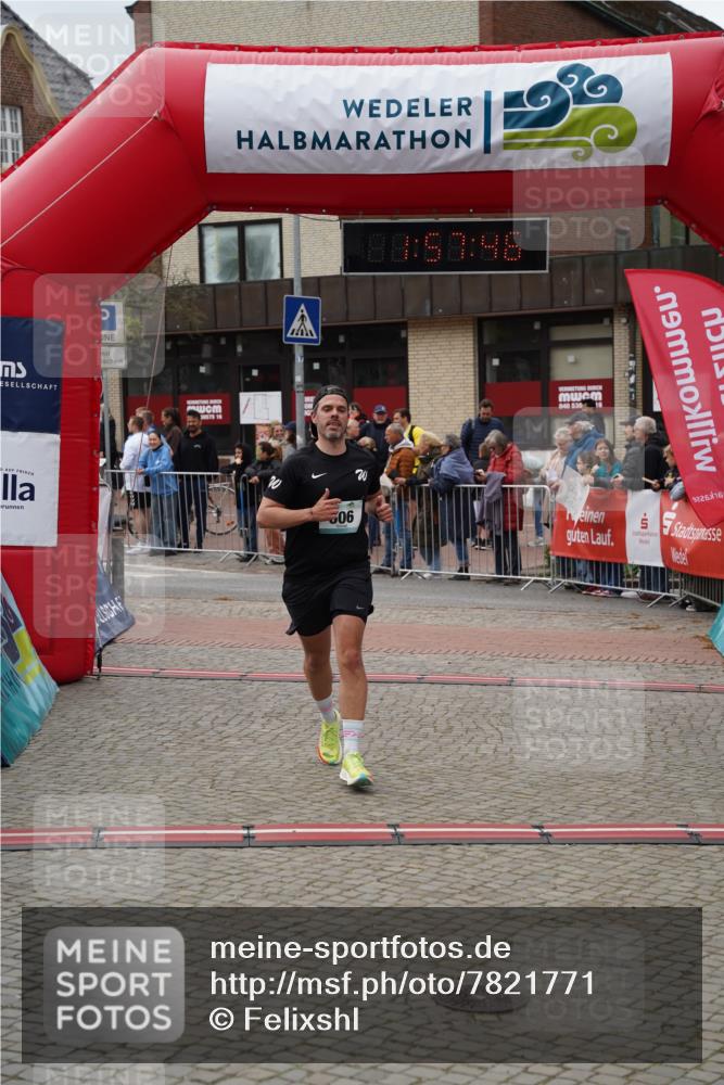04.05.2025 - 8. Wedeler Halbmarathon Felixshl http://msf.ph/oto/7821771 04.05.2025 11:57:44 Ziel 251, 606 meine-sportfotos.de