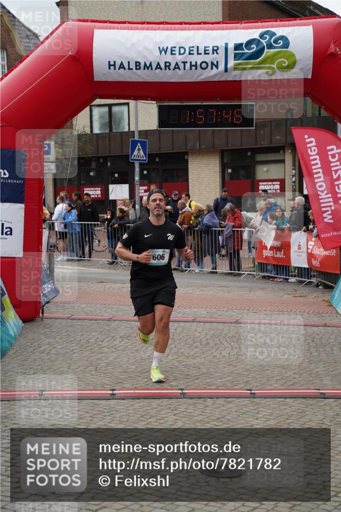 04.05.2025 - 8. Wedeler Halbmarathon Felixshl http://msf.ph/oto/7821782 04.05.2025 11:57:44 Ziel 251, 606 meine-sportfotos.de