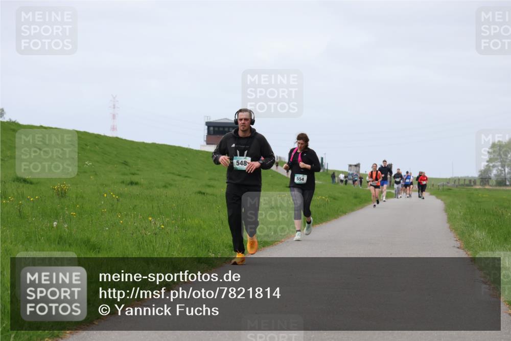 04.05.2025 - 8. Wedeler Halbmarathon Yannick Fuchs http://msf.ph/oto/7821814 04.05.2025 11:51:37 Laufen 548, 554 meine-sportfotos.de
