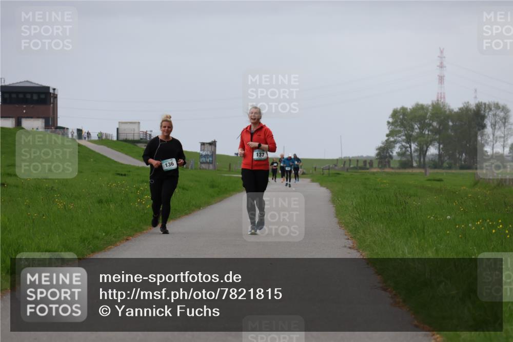 04.05.2025 - 8. Wedeler Halbmarathon Yannick Fuchs http://msf.ph/oto/7821815 04.05.2025 12:10:01 Laufen 136, 137 meine-sportfotos.de