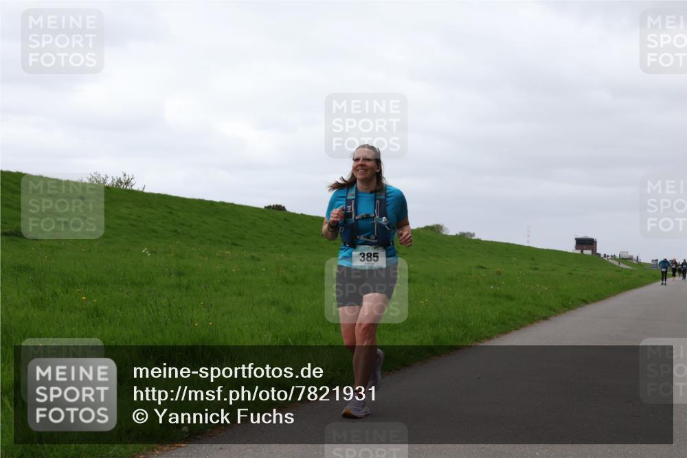 04.05.2025 - 8. Wedeler Halbmarathon Yannick Fuchs http://msf.ph/oto/7821931 04.05.2025 12:10:38 Laufen 385 meine-sportfotos.de