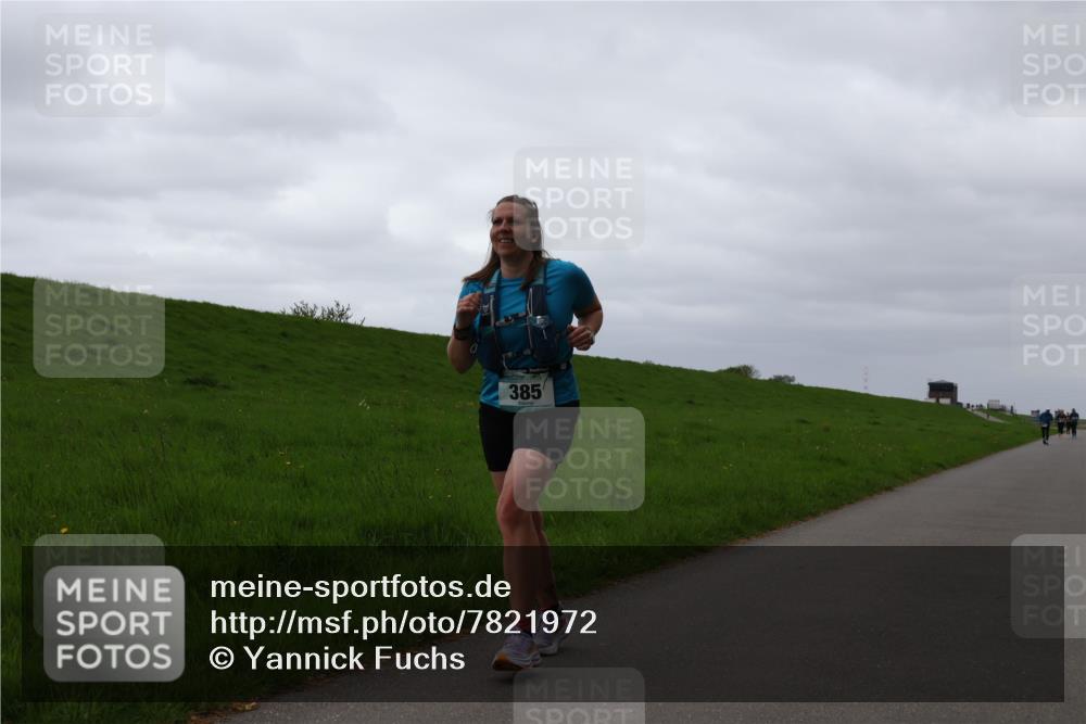 04.05.2025 - 8. Wedeler Halbmarathon Yannick Fuchs http://msf.ph/oto/7821972 04.05.2025 12:10:39 Laufen 385 meine-sportfotos.de