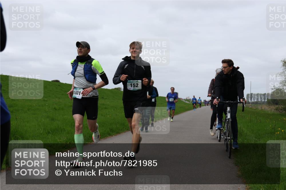 04.05.2025 - 8. Wedeler Halbmarathon Yannick Fuchs http://msf.ph/oto/7821985 04.05.2025 11:29:14 Laufen 1001, 3, 152 meine-sportfotos.de