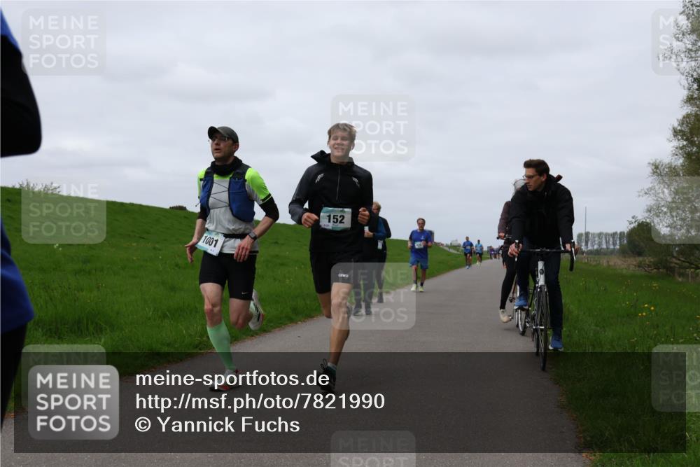 04.05.2025 - 8. Wedeler Halbmarathon Yannick Fuchs http://msf.ph/oto/7821990 04.05.2025 11:29:14 Laufen 152, 1001 meine-sportfotos.de
