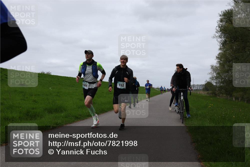 04.05.2025 - 8. Wedeler Halbmarathon Yannick Fuchs http://msf.ph/oto/7821998 04.05.2025 11:29:14 Laufen 1001, 152 meine-sportfotos.de