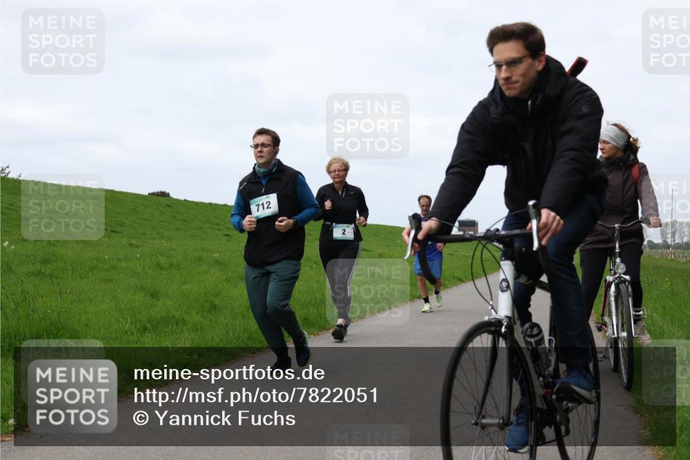 04.05.2025 - 8. Wedeler Halbmarathon Yannick Fuchs http://msf.ph/oto/7822051 04.05.2025 11:29:15 Laufen 712, 2 meine-sportfotos.de
