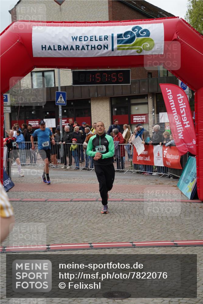 04.05.2025 - 8. Wedeler Halbmarathon Felixshl http://msf.ph/oto/7822076 04.05.2025 11:57:53 Ziel 55, 251, 432, 671, 833, 985 meine-sportfotos.de
