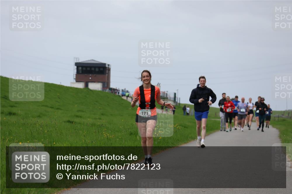 04.05.2025 - 8. Wedeler Halbmarathon Yannick Fuchs http://msf.ph/oto/7822123 04.05.2025 11:51:55 Laufen 171 meine-sportfotos.de