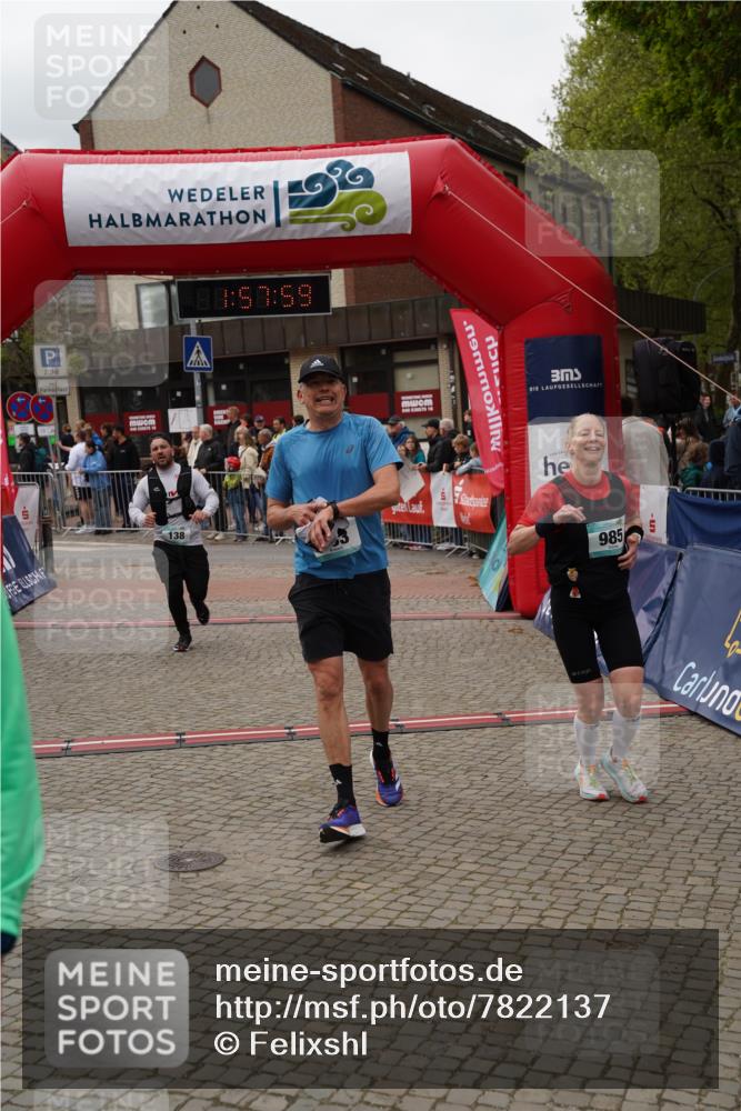 04.05.2025 - 8. Wedeler Halbmarathon Felixshl http://msf.ph/oto/7822137 04.05.2025 11:57:57 Ziel 138, 432, 833, 985 meine-sportfotos.de