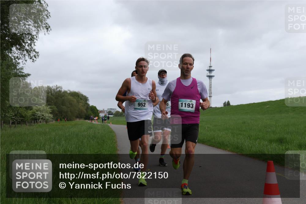 04.05.2025 - 8. Wedeler Halbmarathon Yannick Fuchs http://msf.ph/oto/7822150 04.05.2025 11:10:27 Laufen 952, 0, 1193 meine-sportfotos.de