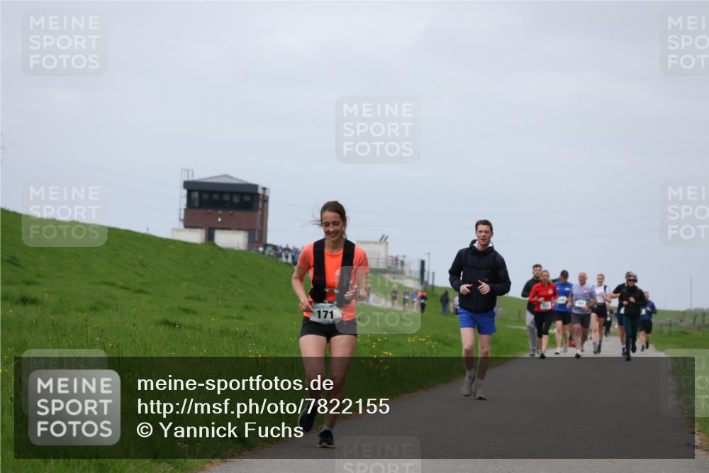 04.05.2025 - 8. Wedeler Halbmarathon Yannick Fuchs http://msf.ph/oto/7822155 04.05.2025 11:51:56 Laufen 171 meine-sportfotos.de