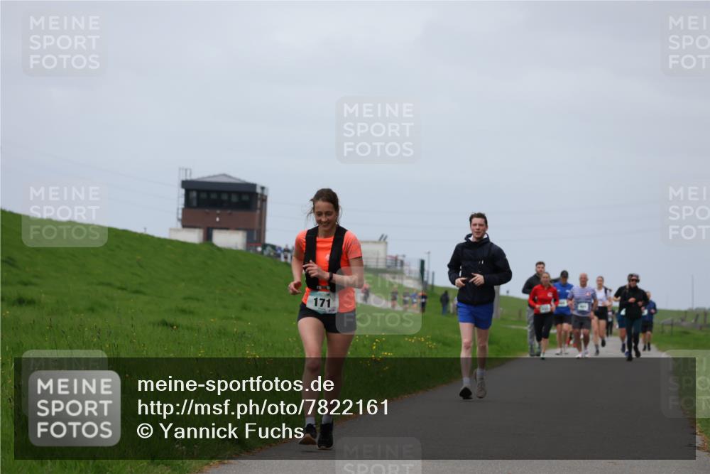 04.05.2025 - 8. Wedeler Halbmarathon Yannick Fuchs http://msf.ph/oto/7822161 04.05.2025 11:51:56 Laufen 171 meine-sportfotos.de