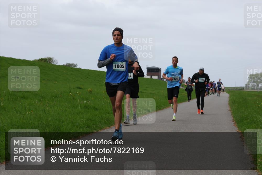 04.05.2025 - 8. Wedeler Halbmarathon Yannick Fuchs http://msf.ph/oto/7822169 04.05.2025 11:29:24 Laufen 1085, 37, 975, 1080 meine-sportfotos.de